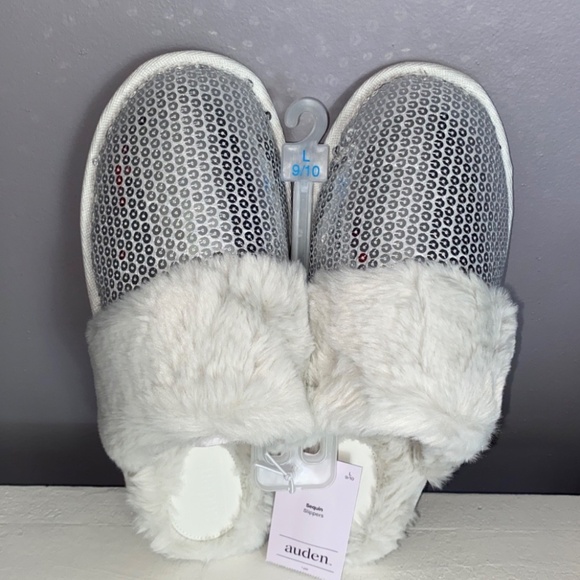 AUDEN Silver Sequins Faux Fur Winter Slippers Women's Large or 9/10 - Picture 1 of 7